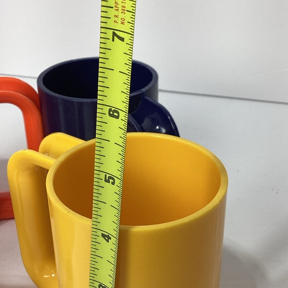 Ingrid LTD Chicago Plate Cup Party Pack Set Vintage Plastic Party Picnic Ware - Picture 14 of 16